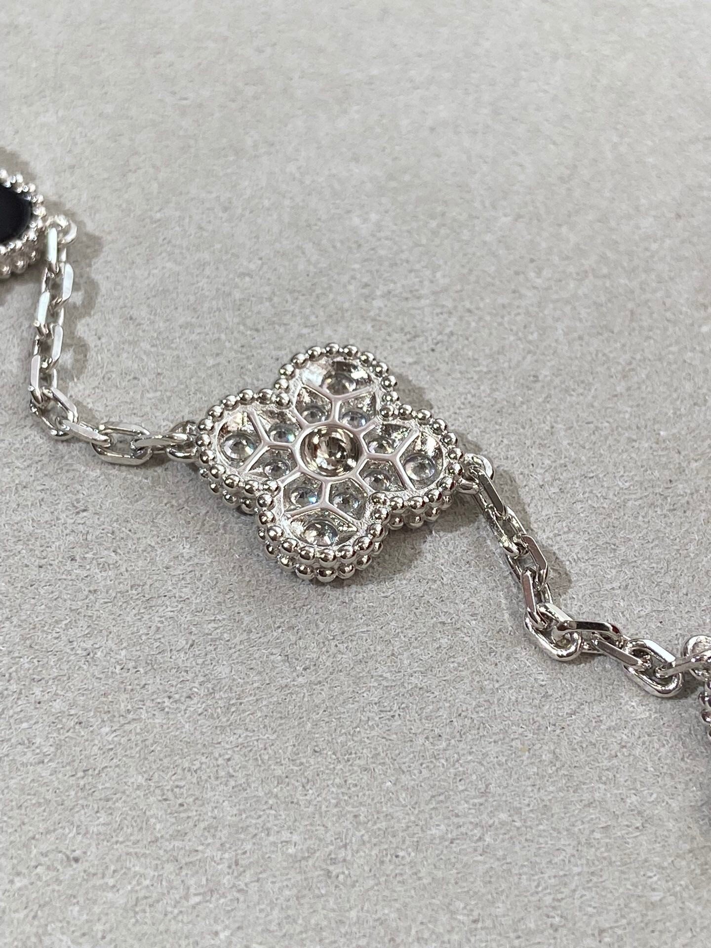 Van Cleef & Arpels Alhambra 4-Leaf Clover Bracelet - Image 8