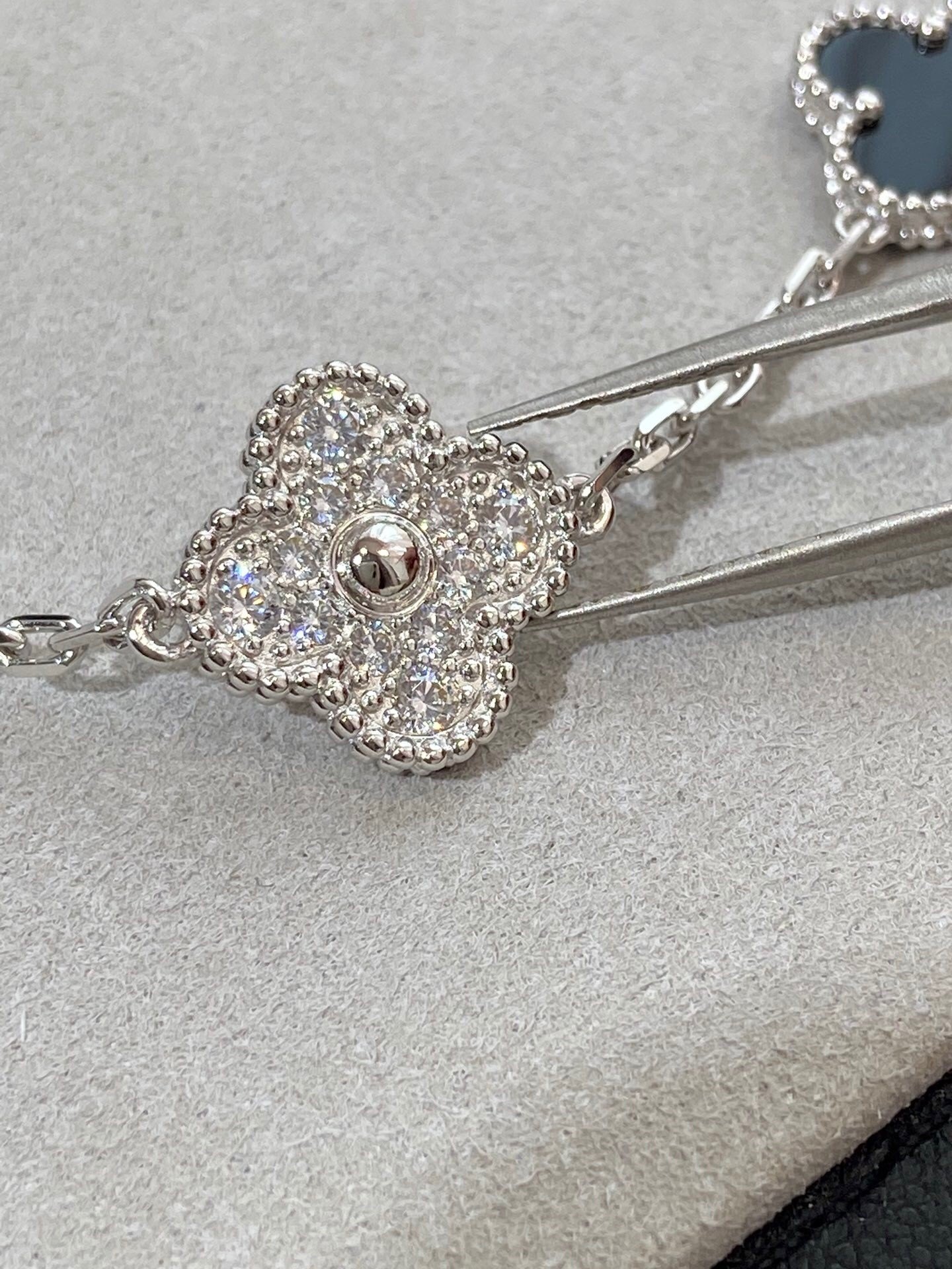 Van Cleef & Arpels Alhambra 4-Leaf Clover Bracelet - Image 6